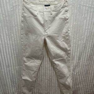 American Eagle Next Level Stretch White Jeans Size 8